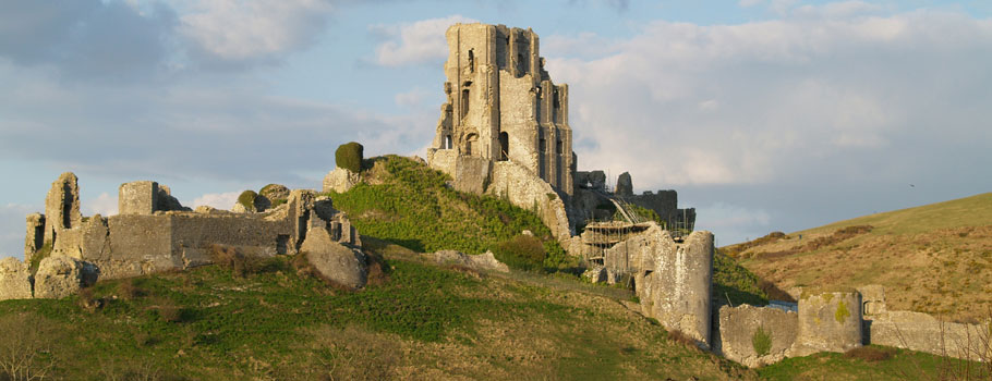 Corfe Castle, Dorset - Two Rivers Reach Maisonette